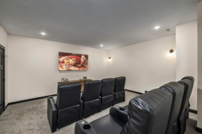 Luxury Lakefront Villa - Over 30 FREE amenities included!